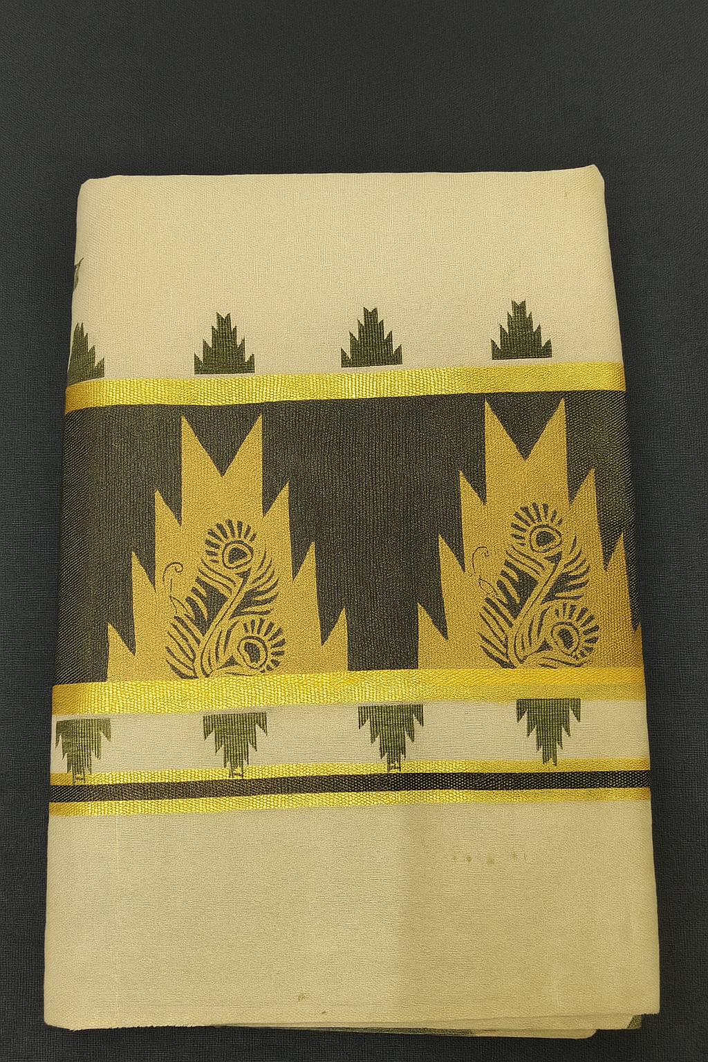 SO6 Golden Border Kerala Temple Motif Tissue Cotton Saree WITH FREE ORNAMENTS